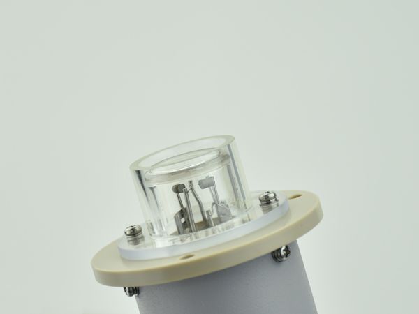 Gas sealing-type flash lamp